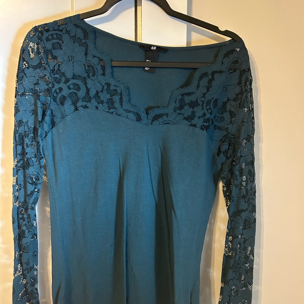 H&M Teal Lace Sleeve Blouse - Picture 2 of 5